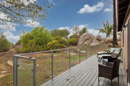 Hilltop Retreat, 2 Villas
