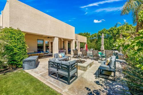Modern Serenity Amazing Private Estate Private Pool Spa Amp Fire Pit