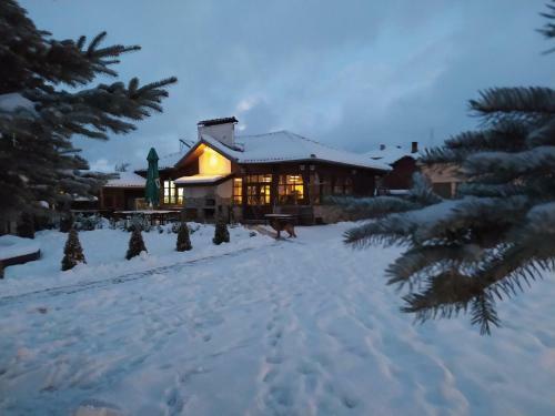 Hostal Villa Cross