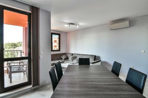 Apartamento Two Br Flat Close To Sea And Beach