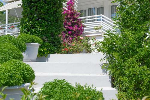 Big Country House, 10' From The Beach