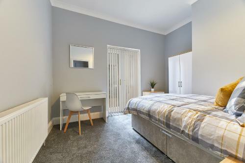 Modern 5 Bed House In Blyth