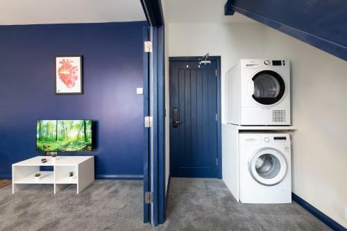 Apartamento Bristol Mural By Mycityhaven