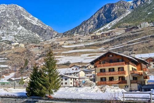 Apartamento Appartamenti Casa Vacanze Raethia