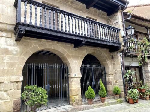 Apartamentos Torreones De Cartes