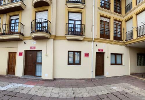 Apartamentos Torreones De Cartes