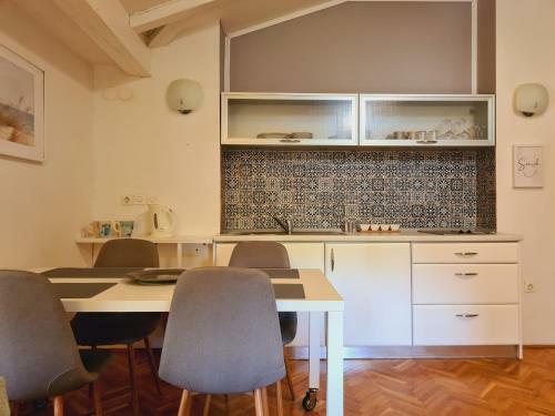 Navigare Apartment