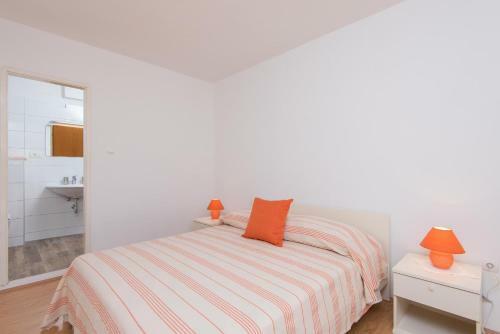 City B&B Superior Beachfront Property