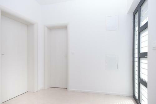 Inviting 2-bed Apartment In Podstrana