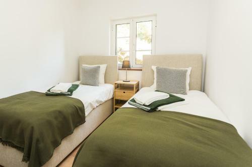Cosy Bungalow By Cadenzalux