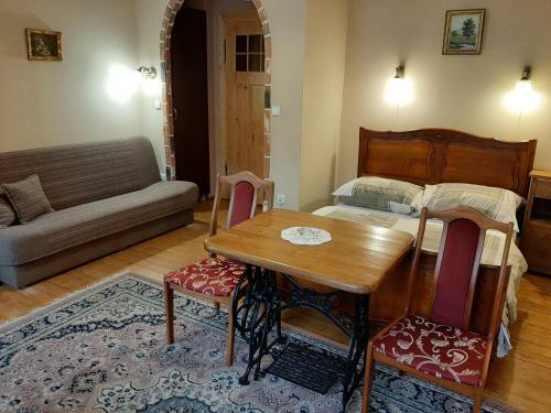 Hostal Pension Etiuda