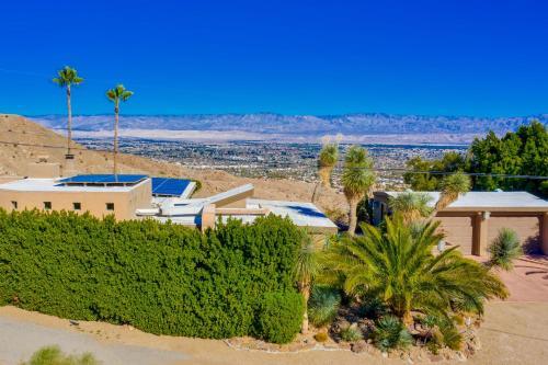 Cliff House - El Paseo Retreat