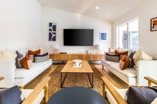 Utopic Villa - Sunset - Pool + Game Room