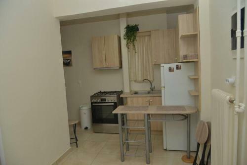 Little Kanoni Apartement