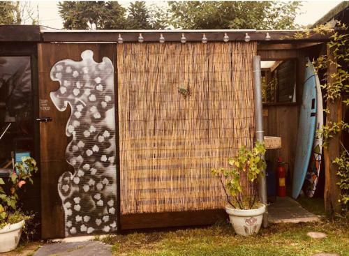 The Hobbit Hut