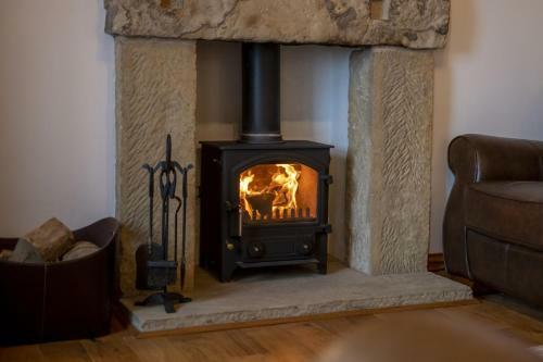 Threp'nybit Cottage
