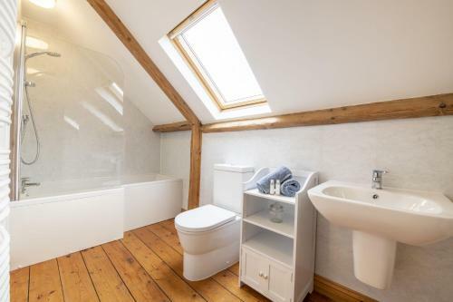 Threp'nybit Cottage
