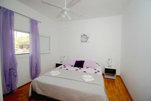 Peaceful Holiday House Roza