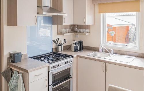 Stunning Home In Renesse With 3 Bedrooms