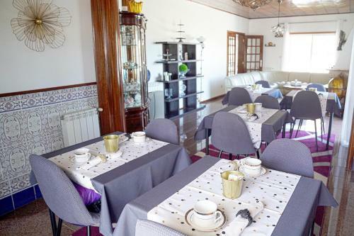 Hostal De Frente Para O Mar