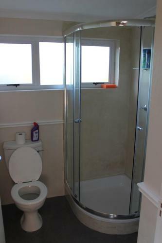 Hostal Aloha Beach Guest House