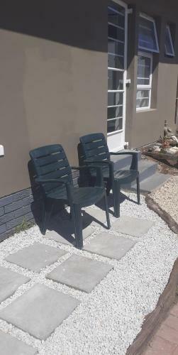 Hostal Aloha Beach Guest House