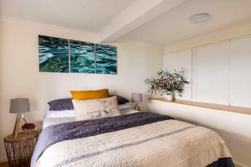 Y Vue - Beachside Apartment With Ocean Views