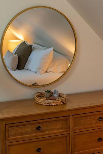 Private Getaway In The Pine Trees - Fox Ridge Lodge