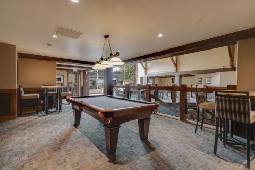 Modern Breckenridge Penthouse Ski In Ski Out