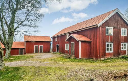 Amazing Home In �desh�g With 2 Bedrooms