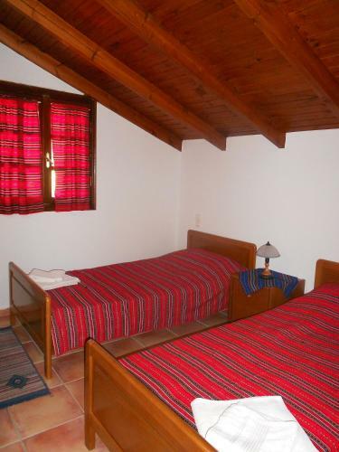 Hostal Xenonas Aloni