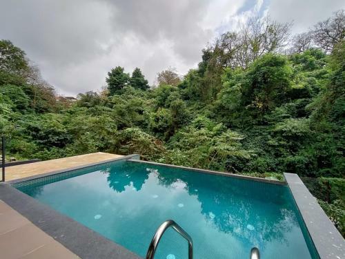 Villa Leisurely Ista Dhara With Infinity Pool