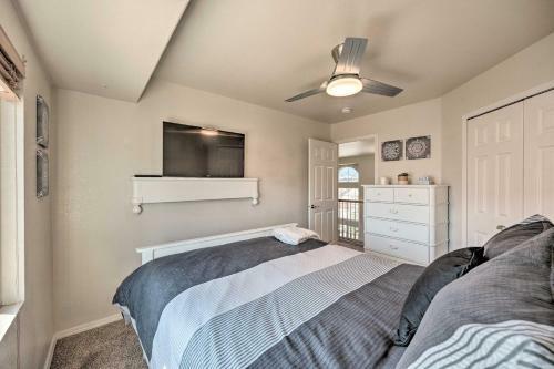 Bright Monument Escape Near Parks And Trails!