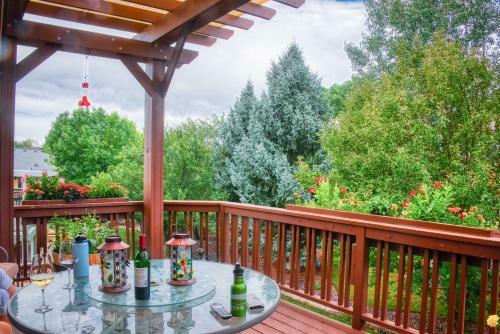 Charming Home With Yard About 12 Mi To Fort Collins
