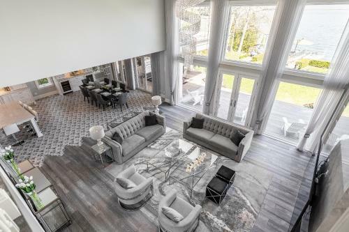 Villa Luxury Lake Simcoe Waterfront Cottage