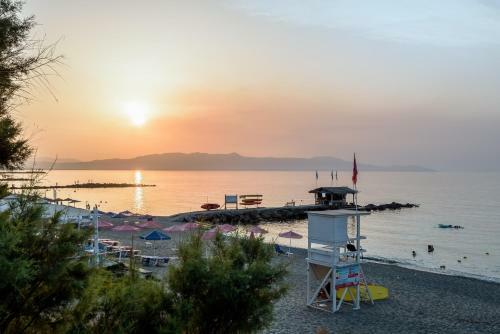Apartment3 50metres From The Sea 'new Listing'