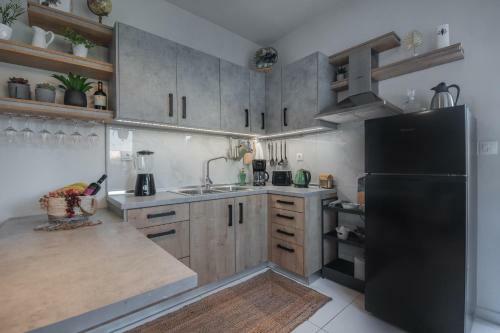 Inconceptual Apartment