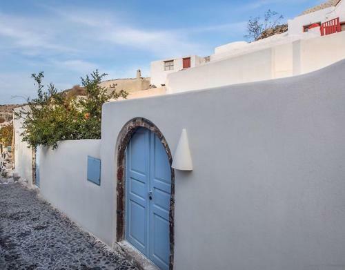 The Cave Complex By A Terre Cave Villas
