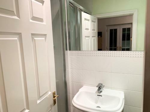 Apartamento Gorgeous 5 Bedroom House.