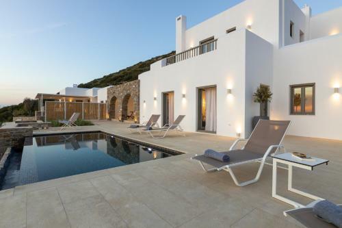 Eneos Seaview Villas With Pool, Paros