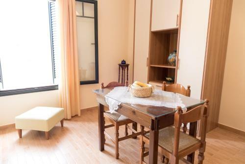 Koni's House