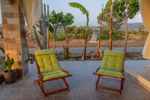G & M Beach House