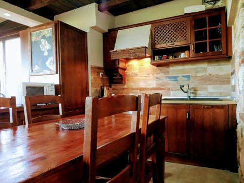 Villa Andromeda Stone House