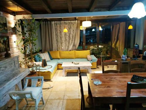 Villa Andromeda Stone House