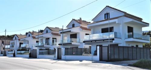 Ionian Hospitality ???????
