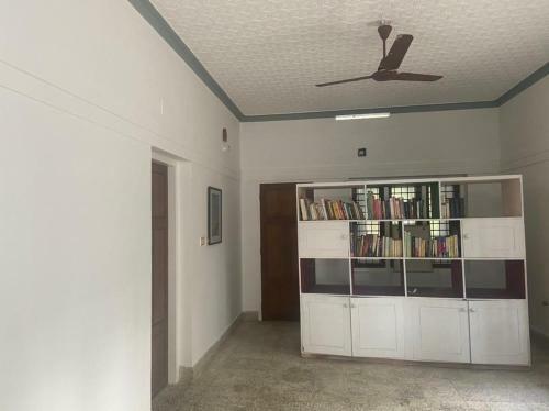 Parvathy Home Stays