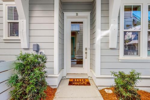 Prominence - 75 York Lane #b