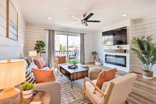 Apartamento Chic Fort Walton Condo About 2 Blocks To Beach!