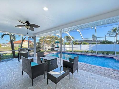 Pelican Central With Heated Pool