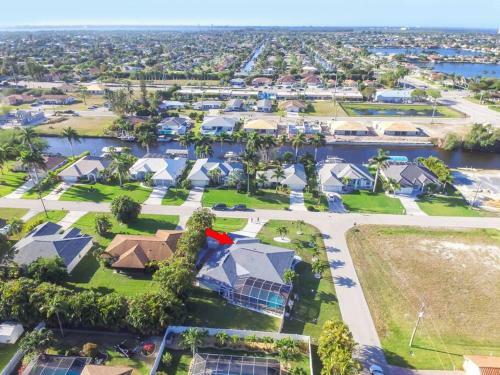 Pelican Central With Heated Pool